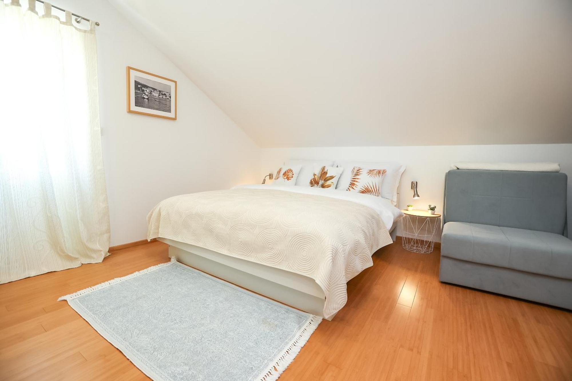 Z&A Studio Apartment With Parking Bozava Bagian luar foto