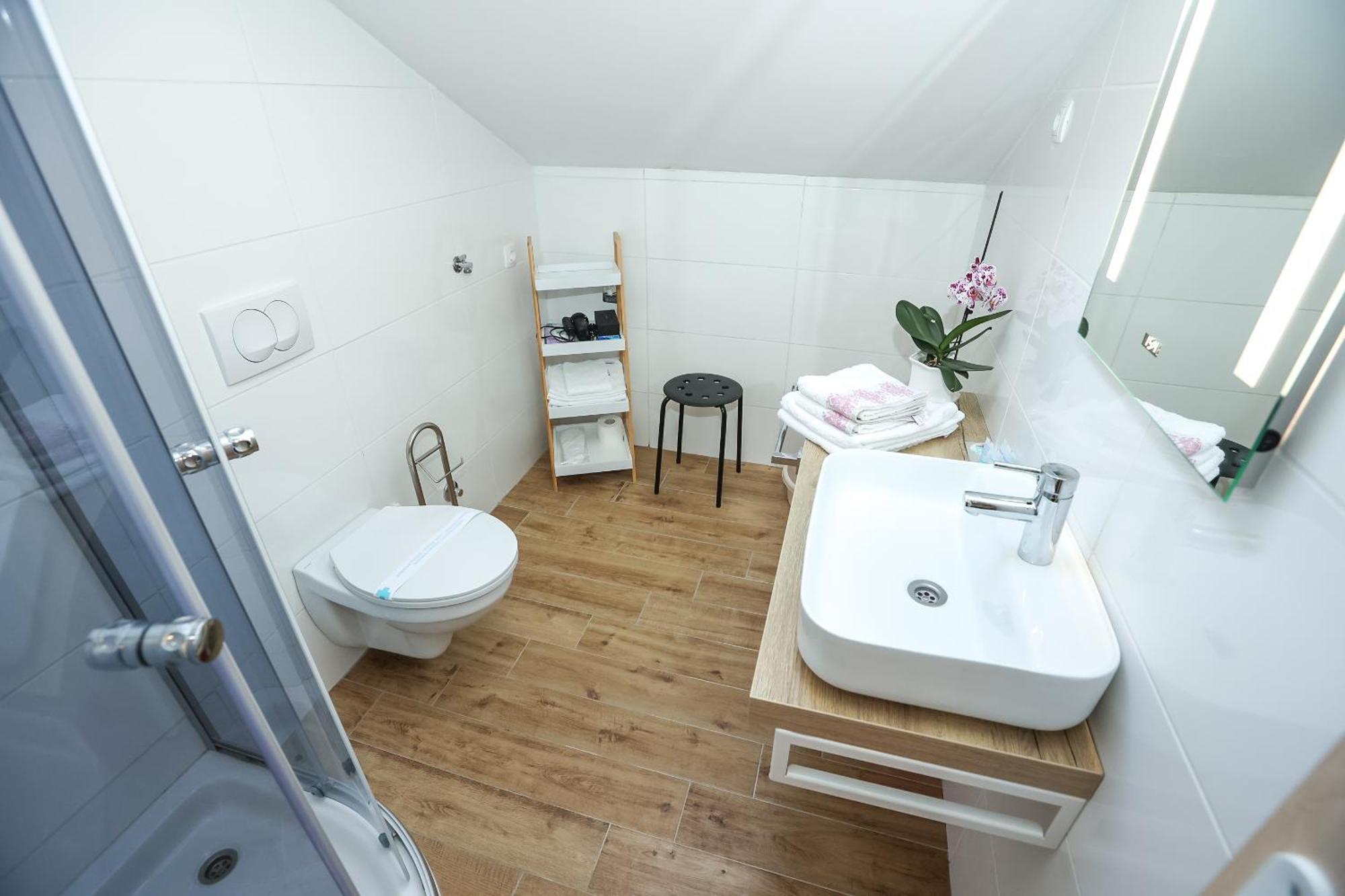 Z&A Studio Apartment With Parking Bozava Bagian luar foto